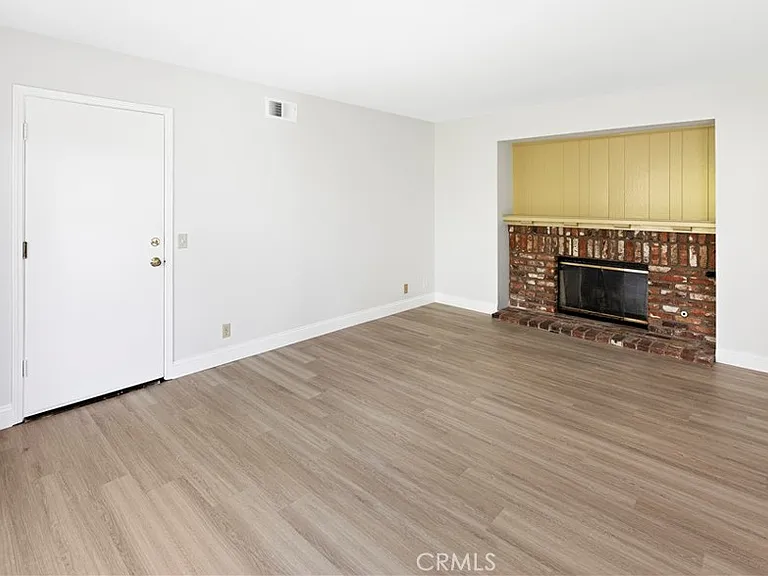 24242 Briones Dr — Photo 10
