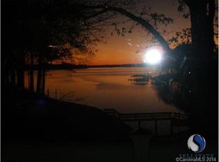 204 Greenbay Rd, Mooresville, NC 28117