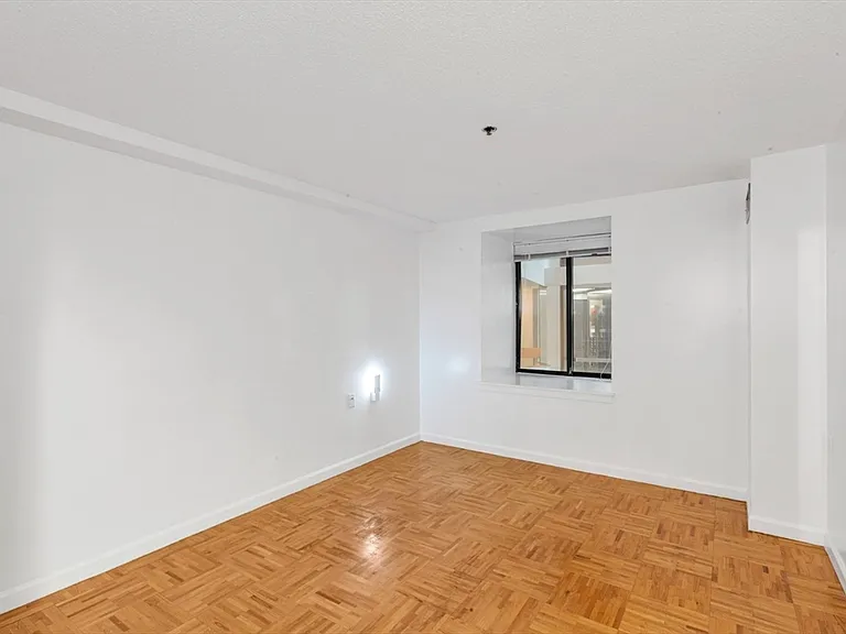 357 Commercial St #219 — Photo 11