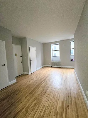 Rented by Yaffa Realty LLC | media 6