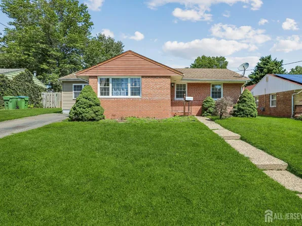 57 Gurley Rd, Edison, NJ 08817