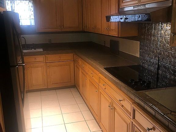 5th image of 4528 Forest Dr