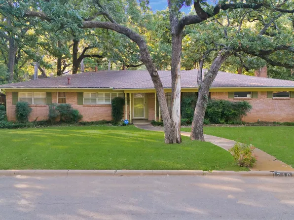 710 Ross Trl, Arlington, TX 76012