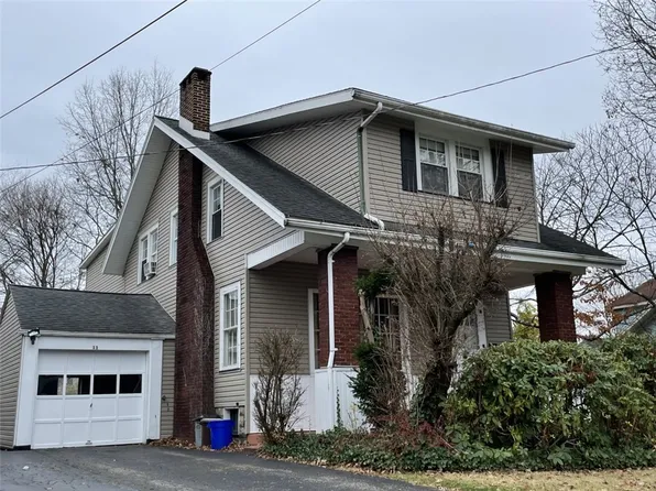 11 Bessemer St, Greenville, PA 16125