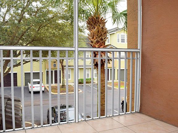 5th image of 10075 N Gate Pkwy #105