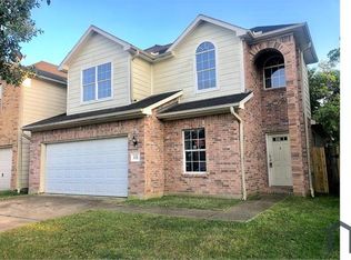 831 Forest Hillside Ln, Houston, TX 77067