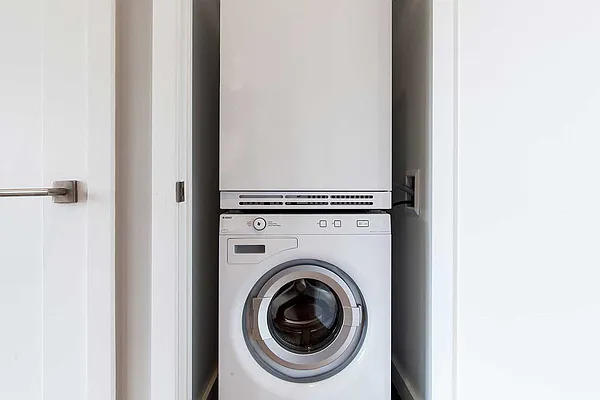 Rented by Lang Realty LLC | media 64