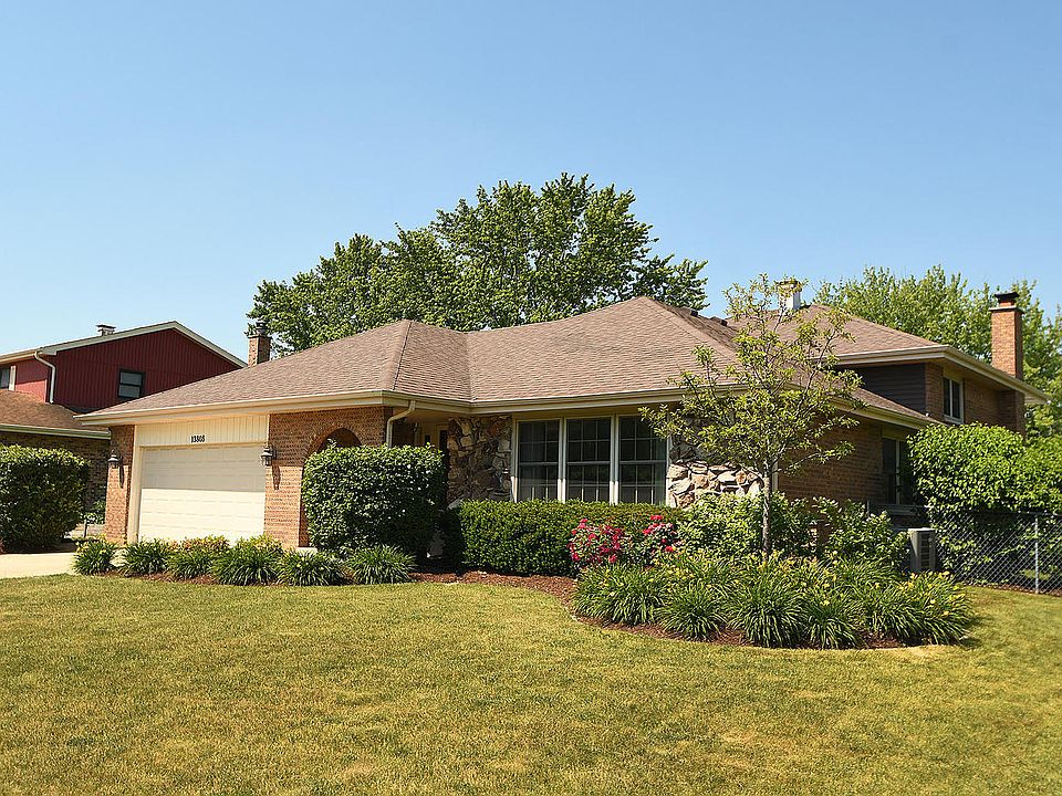 1st image of 13808 Woodridge Ln