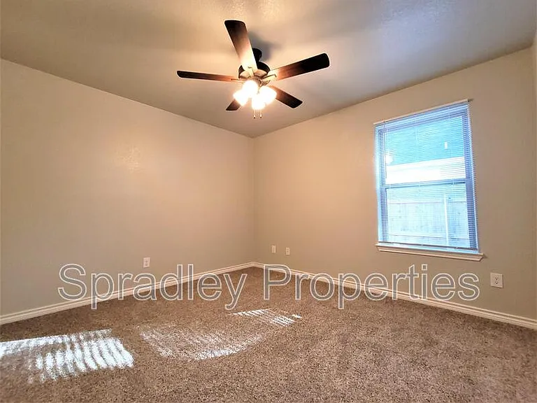 6120 Modena Dr — Photo 8