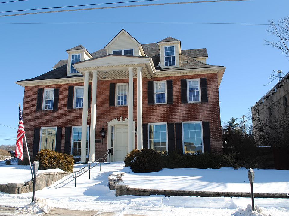 Exterior Main