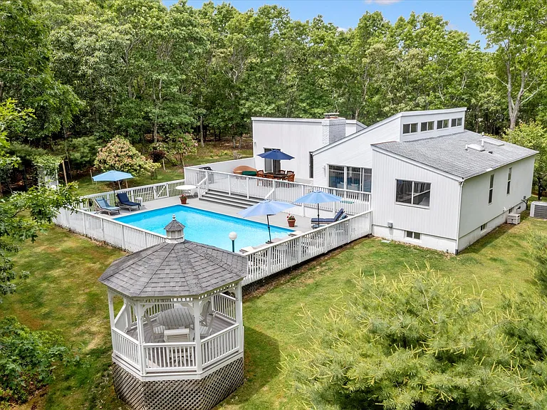 20 Rivers Rd — Photo 3