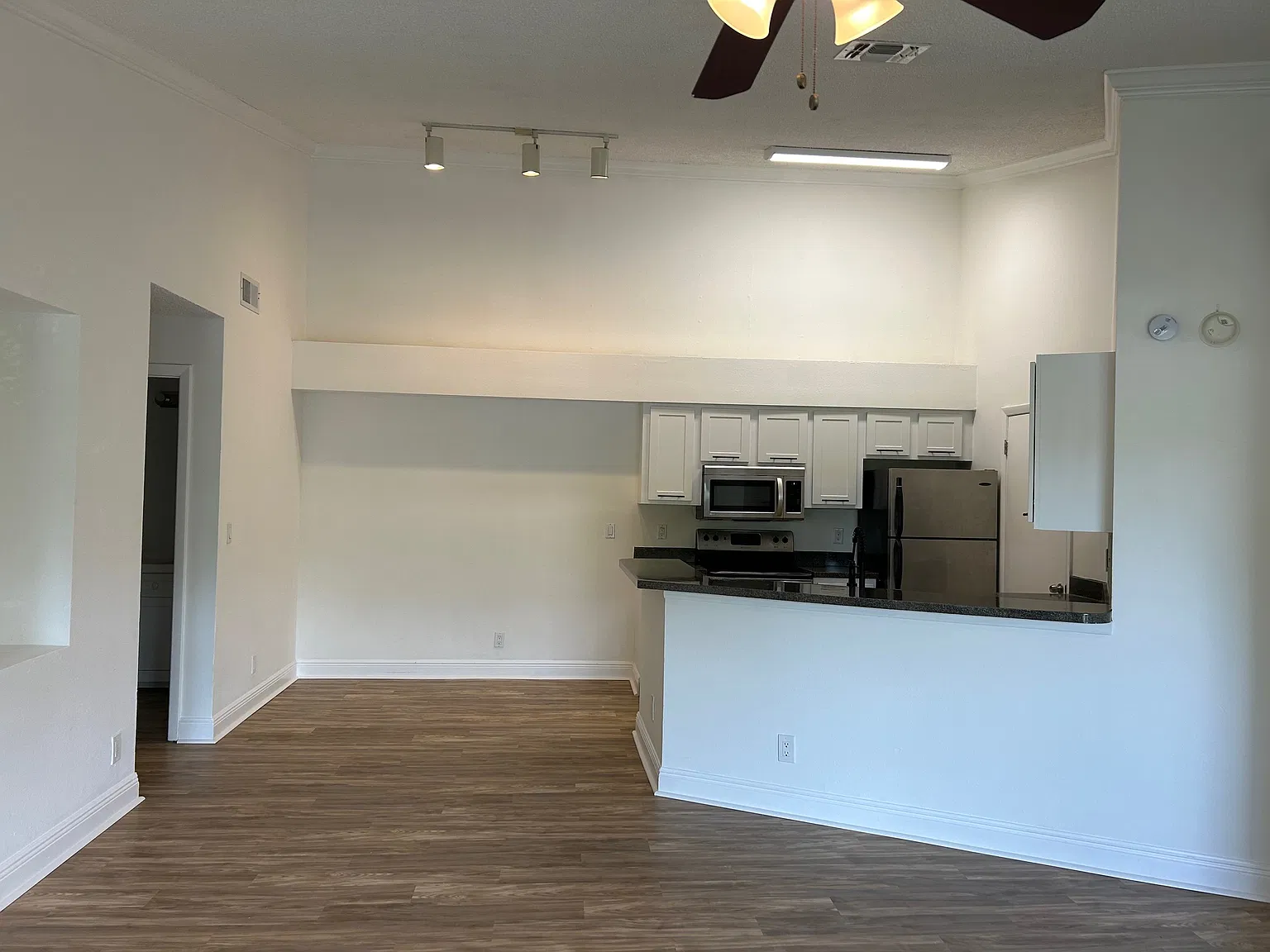 9999 Summerbreeze Dr — Photo 3