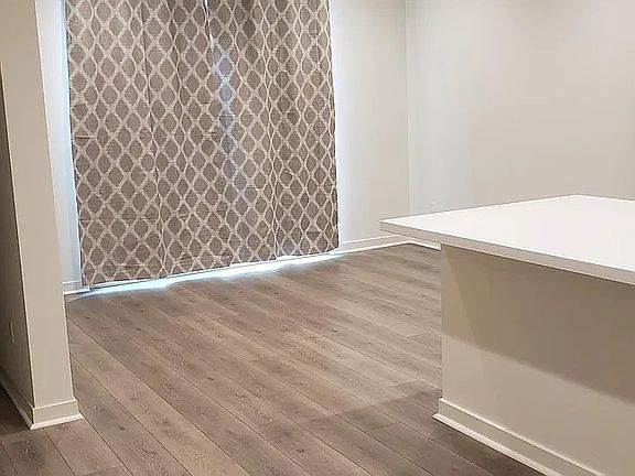 3rd image of 341 Millstream Ct