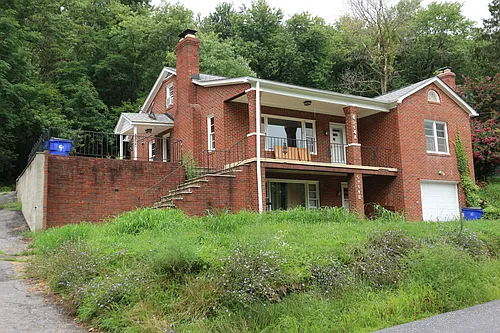 6914 Edgemont Rd #A Photo 1