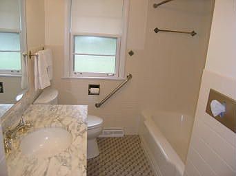 5th image of 206 W Washington St