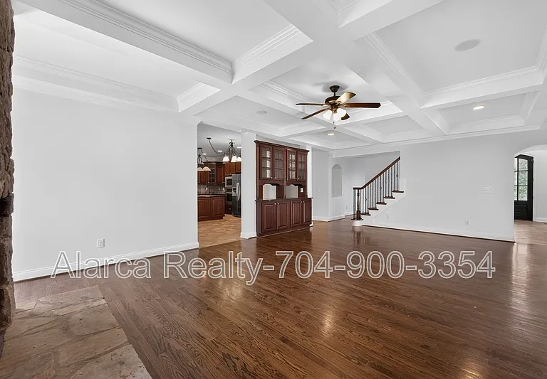 2718 Old Course Rd — Photo 10