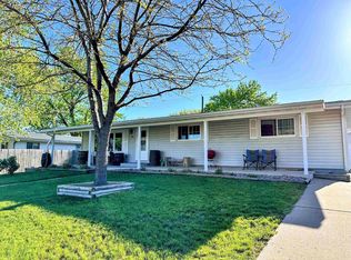 1108 S 5th St, Prairie Du Chien, WI 53821