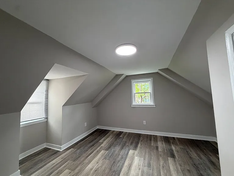 3912 Pinalto Dr — Photo 16
