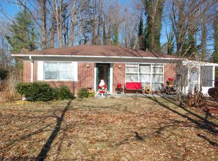 192 Richardson St, Toccoa, GA 30577