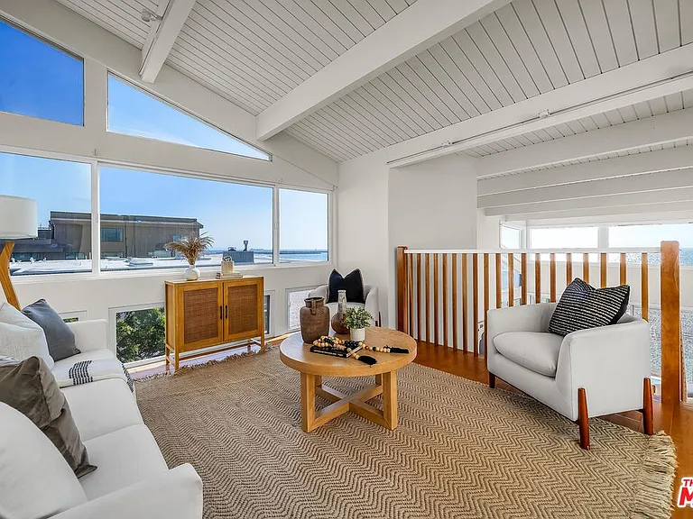 4 Lighthouse St #13 — Photo 26