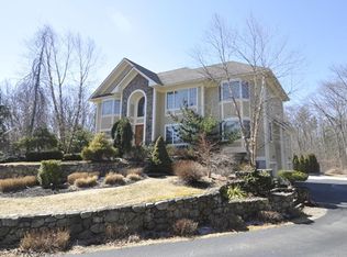 13 Meadowlark Farm Ln, Middleton, MA 01949