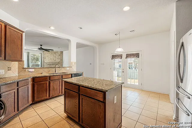 23014 Airedale Ln — Photo 7