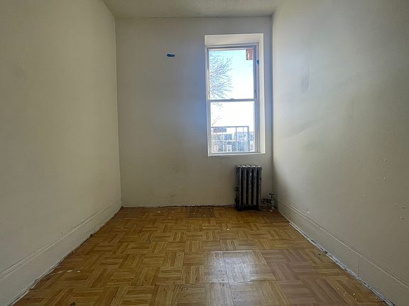 2nd image of 74 Clerk St #29E