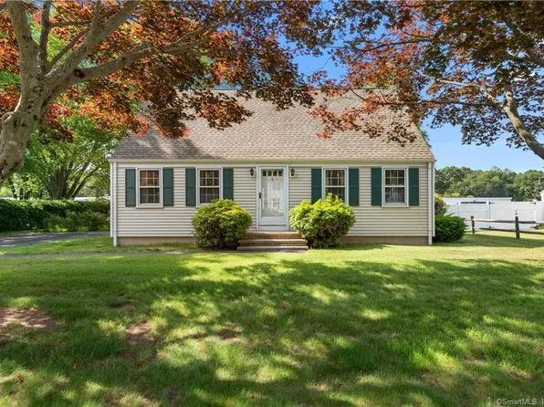24 Ninety Rod Road, Clinton, CT 06413