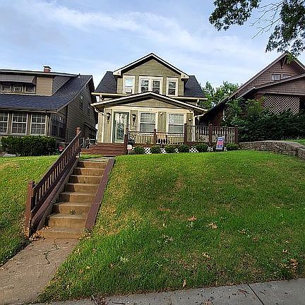 4th image of 49 N Thorp St
