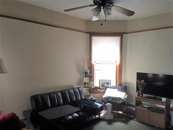 4th image of 3716 N Paulina St #2