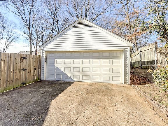 2nd image of 2217 Burlingate Dr