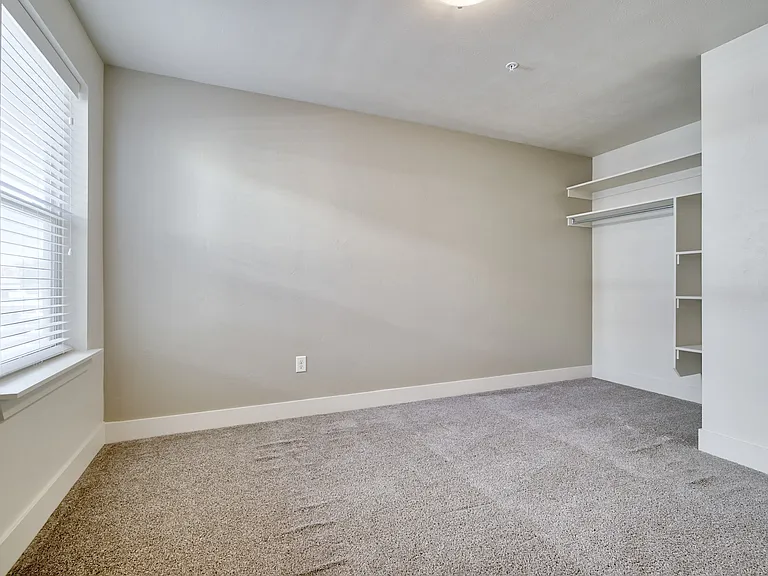 Mesa Falls Apartments — Photo 41
