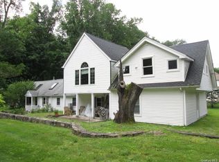 20 South Ln, Katonah, NY 10536