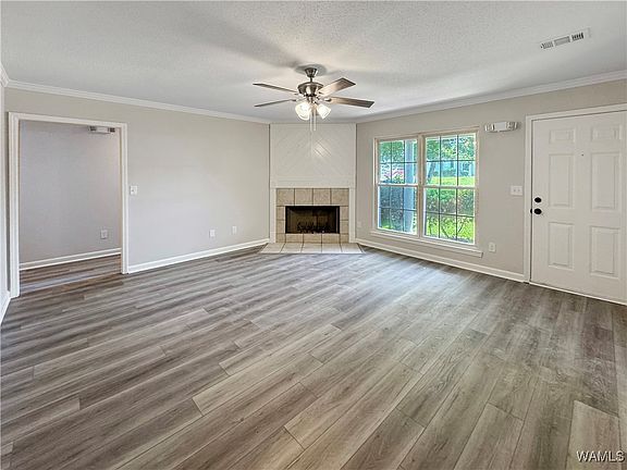4th image of 4220 Alexander Ln