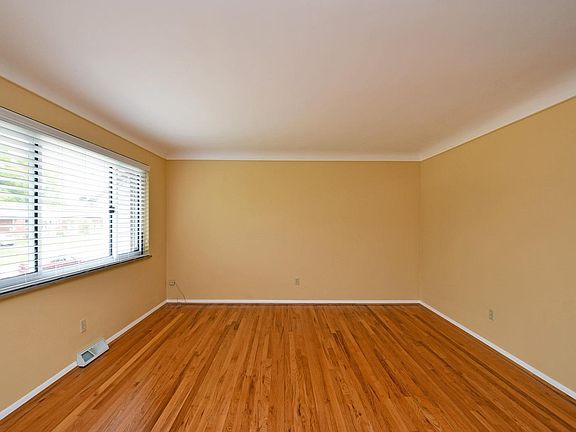 5th image of 8654 Brent Dr