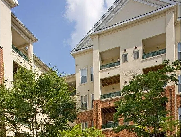 Cedar Court Apartments — Photo 4