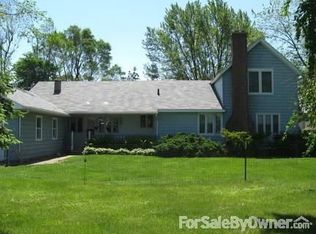 629 W Hudson St, Mazomanie, WI 53560