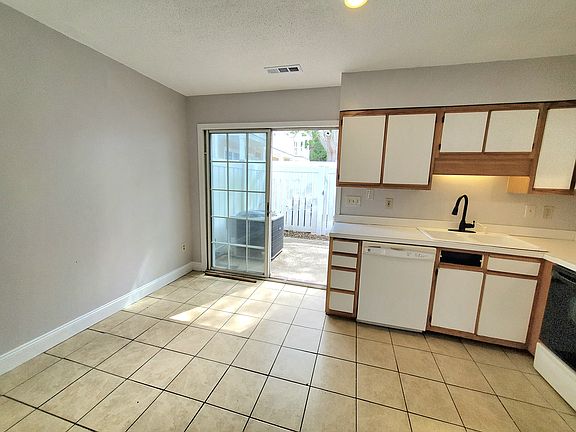 5th image of 509 67th Ave N