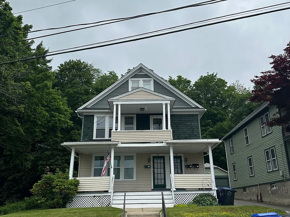 Front view of home