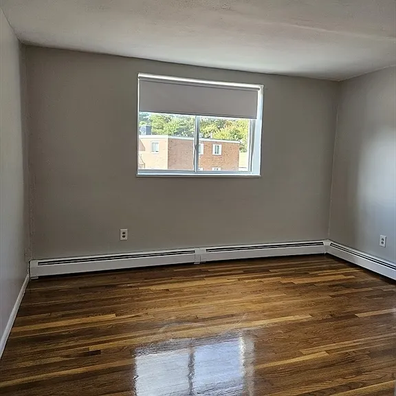 572 Cummins Hwy #12 — Photo 4