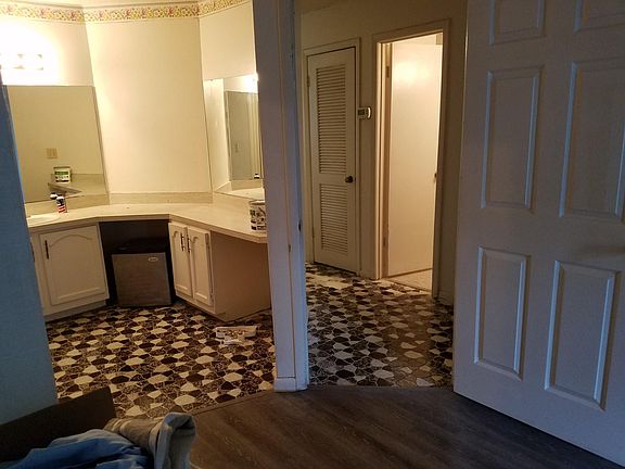 5th image of 4355 Aqua Vista Dr