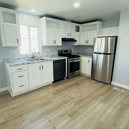 4th image of 1271 W Waxwing St #230