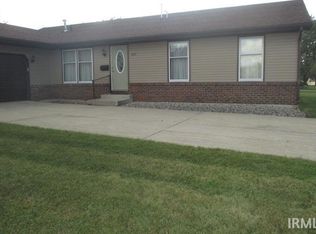 1097 N Seminary St, Roanoke, IN 46783