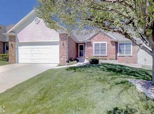 323 Fieldcrest Ct, Normal, IL 61761