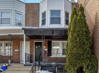 2502 S Robinson St, Philadelphia, PA 19142