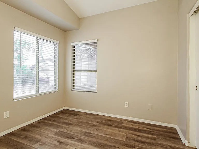 14973 W Port Au Prince Ln — Photo 13
