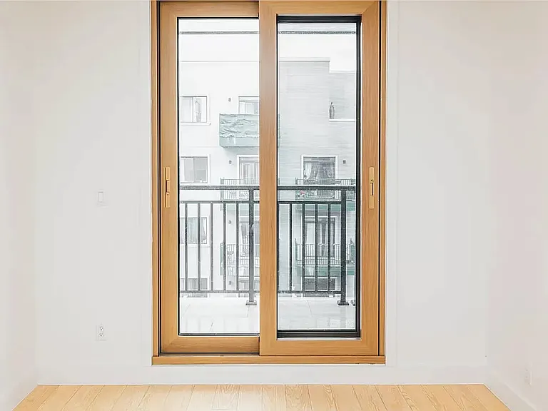 379 Harman St #4E — Photo 11