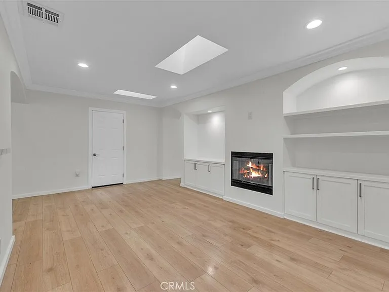 7015 Amigo Ave — Photo 12