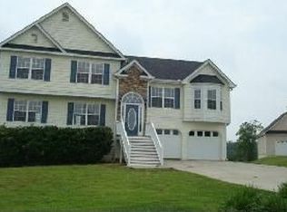 305 Huntington Dr, Temple, GA 30179