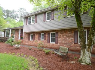 4180 Fairgreen Dr NE, Marietta, GA 30068